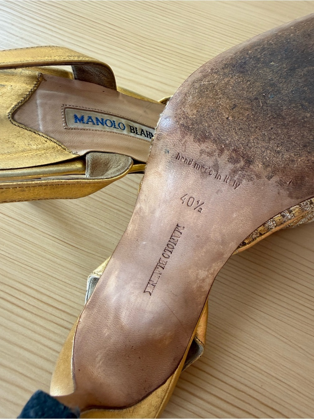 Vintage Manolo Blahnik Gold Slingback Kitten Heel Carolyn Tweed 40.5 Bridal - Picture 5 of 9